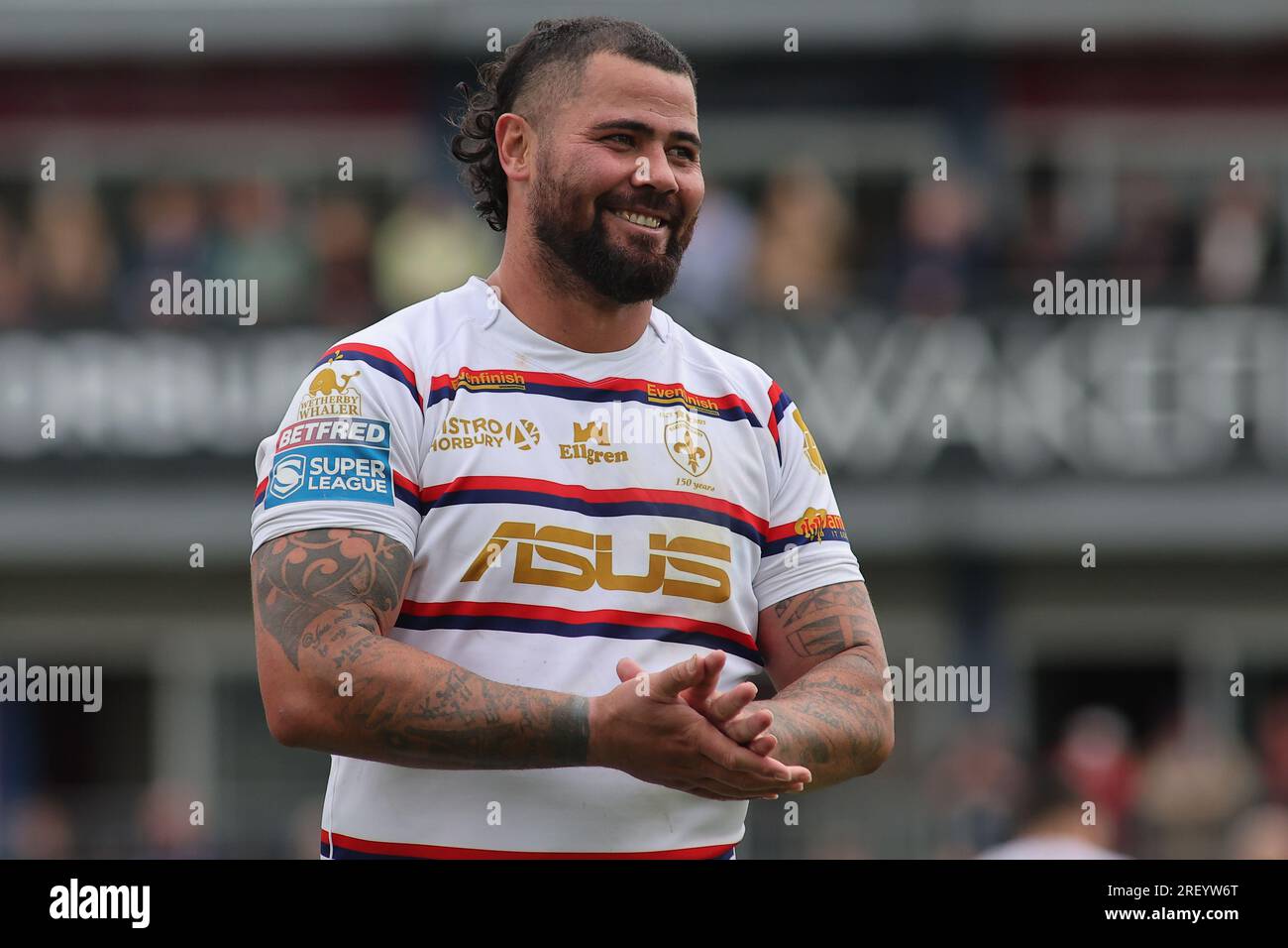 Wakefield, Großbritannien. 30. Juli 2023. Be Well Support Stadium, Wakefield, West Yorkshire, 30. Juli 2023. Betfred Super League Wakefield Trinity gegen Warrington Wolves David Fifita von Wakefield Trinity feiert den Sieg 42-06 über Warrington Wolves Credit: Touchlinepics/Alamy Live News Stockfoto