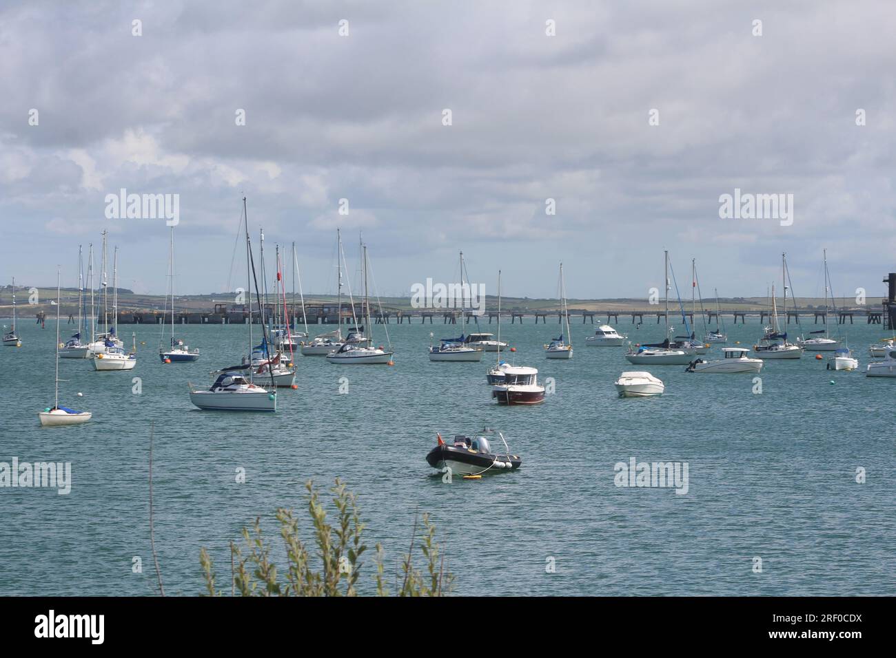 Boote im Hafen von Holyhead. Stockfoto