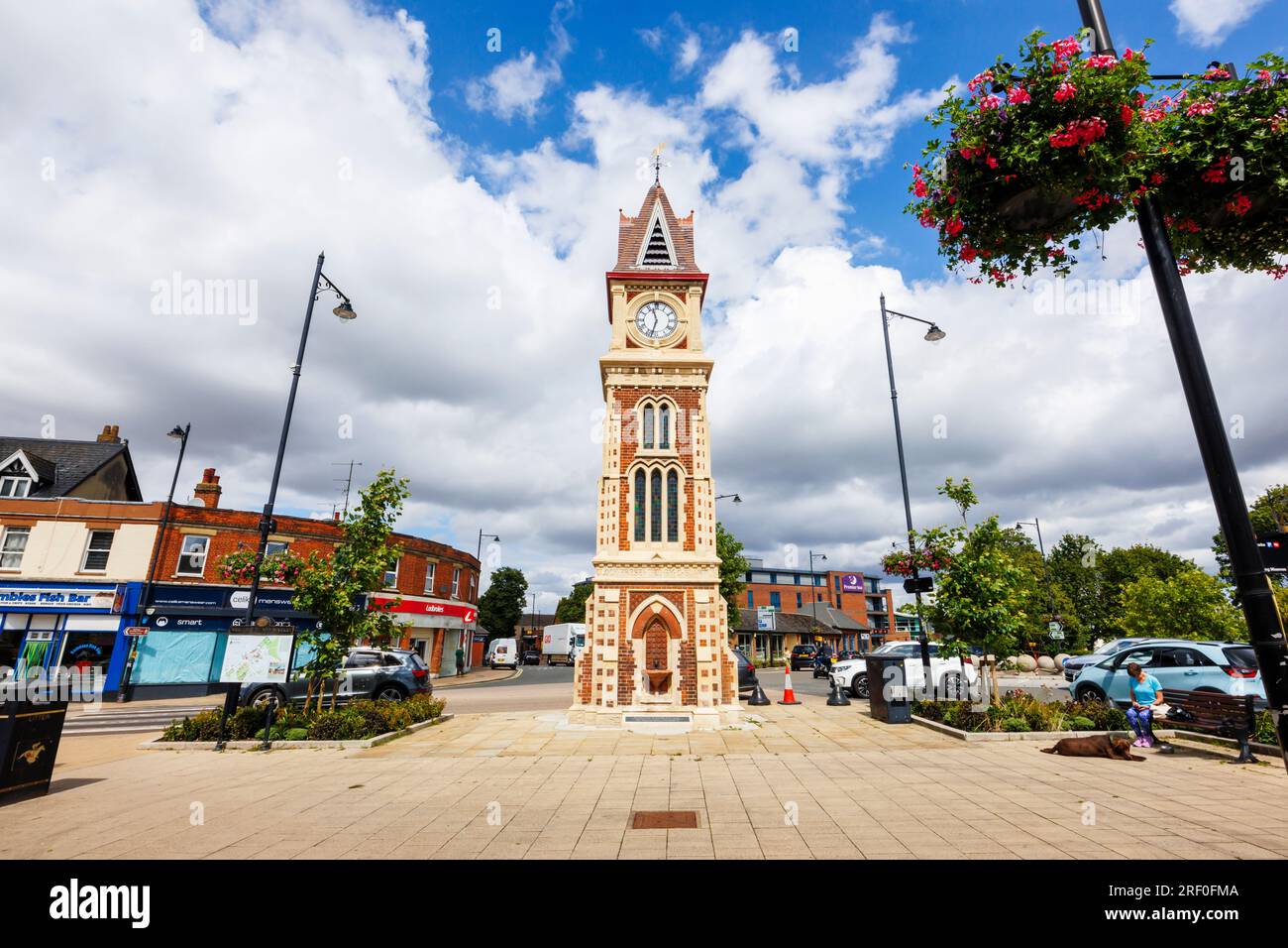 Der Queen Victoria Jubilee Clock Tower wurde 1890 errichtet, um Königin Victorias Golden Jubilee im Jahr 1887 in Newmarket, West Suffolk, Ostengland, zu gedenken Stockfoto