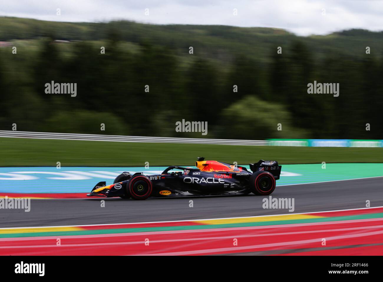 Stavelot, Belgien. 30. Juli 2023. Der niederländische Fahrer Max Verstappen von Red Bull Racing tritt am 30. Juli 2023 auf dem Circuit of Spa-Francorchamps in Stavelot, Belgien, beim Formel-1-Grand Prix 2023 an. Kredit: Zheng Huansong/Xinhua/Alamy Live News Stockfoto