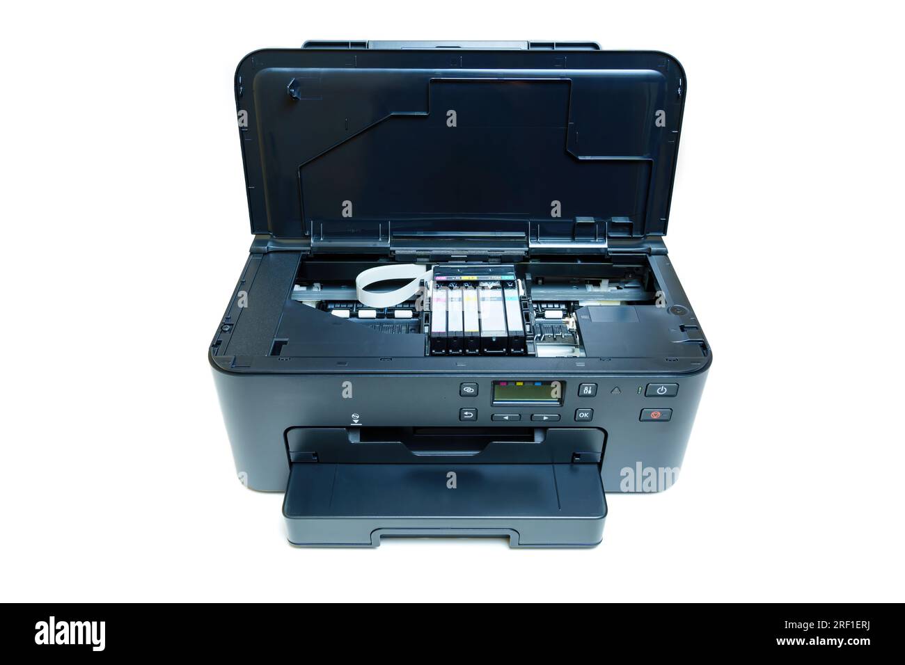 Tintenstrahldrucker mit offenem Deckel für freie Sicht auf den Schlitten, wobei die Tintenpatronen sicher eingesetzt sind. Stockfoto