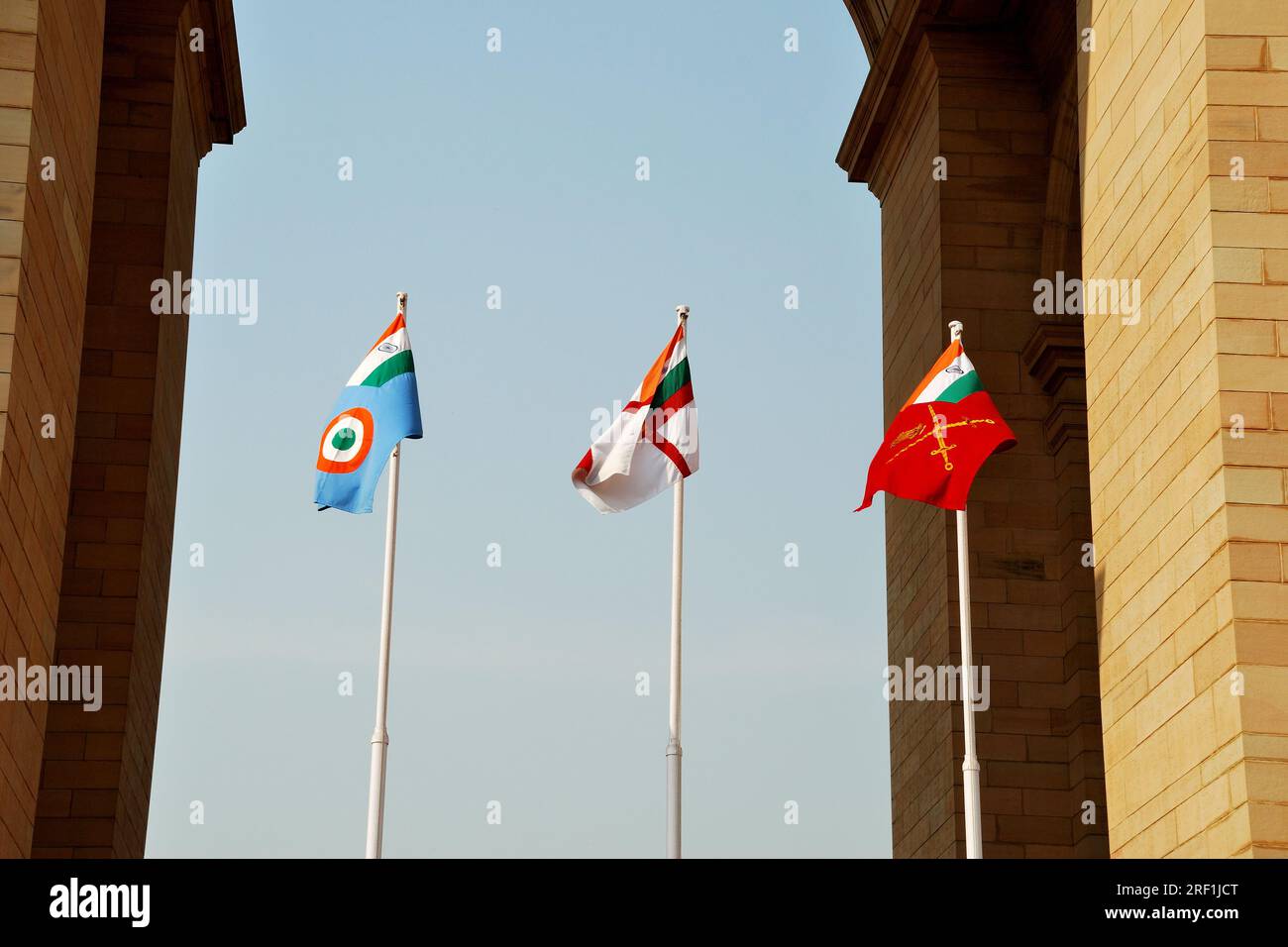 Fahnen der drei Streitkräfte von Indien, India Gate, Neu Delhi, Indien Stockfoto