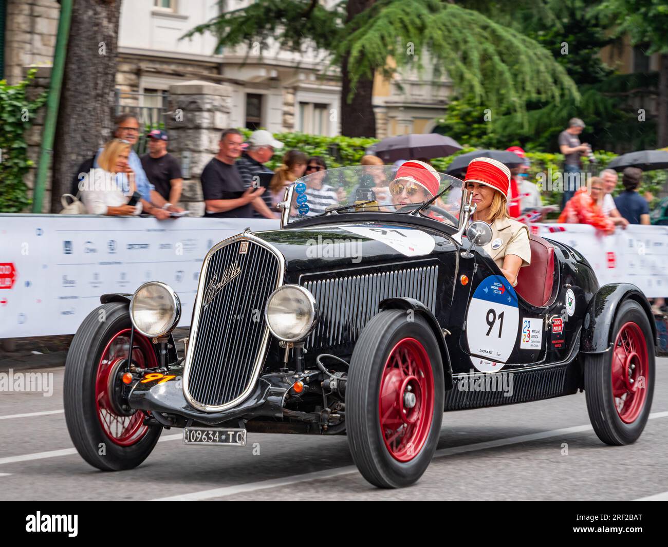 1935 FIAT 508 S „BALILLA“ COPPA, Mille Miglia 2023 Start in Brescia Stockfoto