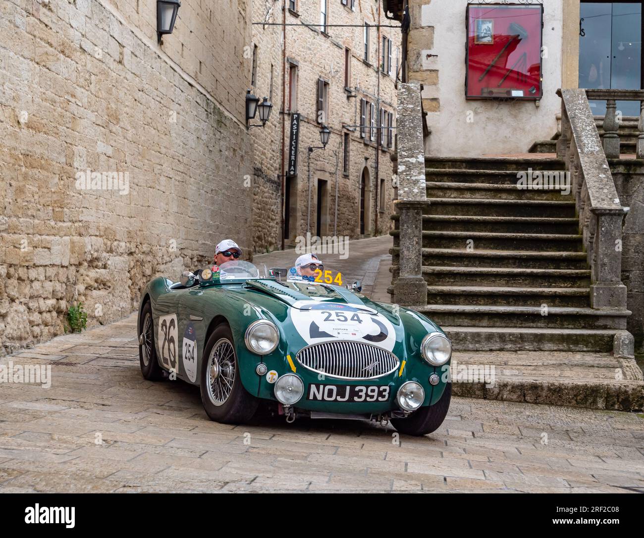 1953 AUSTIN HEALEY 100 S, Mille Miglia 2023, day2 in San Marino Stockfoto