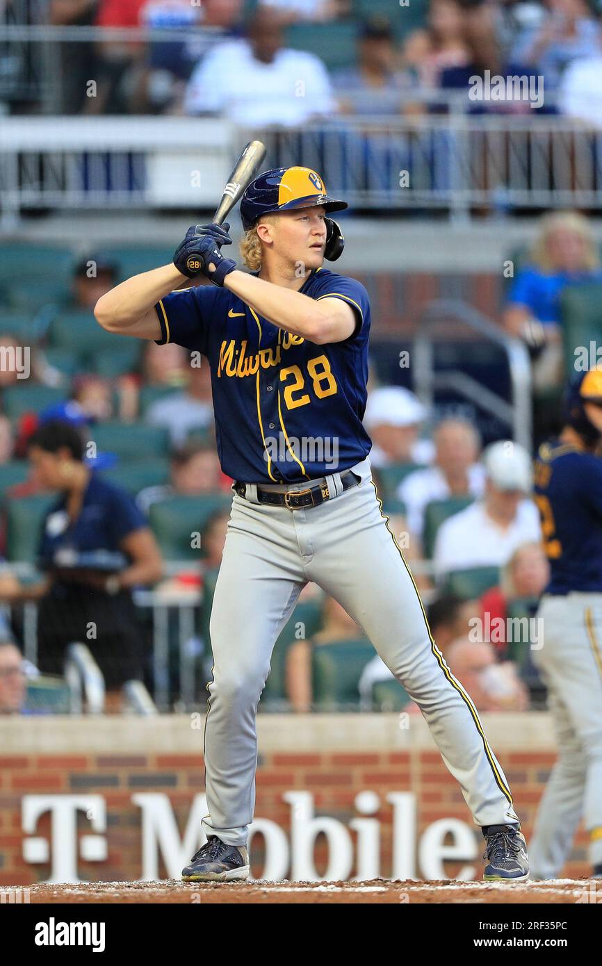 ATLANTA, GA - JULY 29: Milwaukee Brewers center fielder Joey Wiemer (28) bats during the Saturday evening MLB game between the Atlanta Braves and the Milwaukee Brewers on July 29, 2023 at Truist Park in Atlanta, Georgia. (Photo by David J. Griffin/Icon Sportswire) (Icon Sportswire via AP Images) Stockfoto