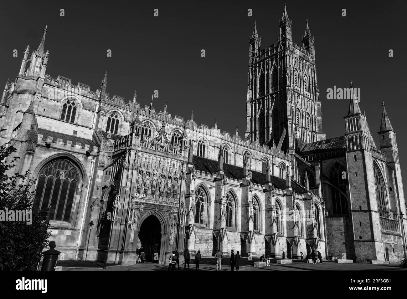 Gloucester Cathedral Süd-Quer und Tower Gloucester England UK, November 2022 Stockfoto