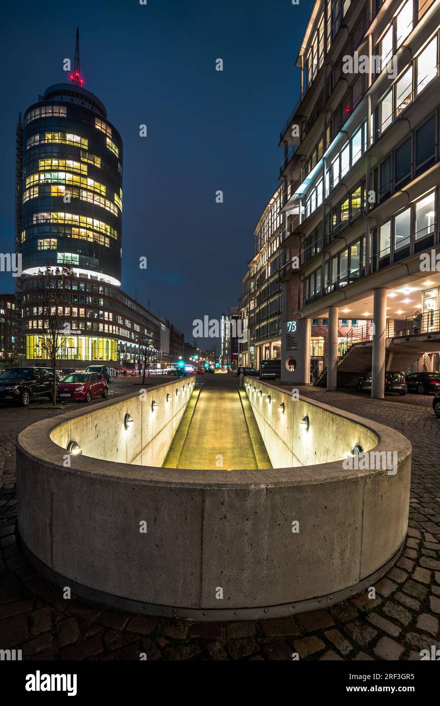 Moderne Strukturen Formen die Skyline von Hamburg - Eine visuelle Odyssee durch zeitgenössische urbane Meisterwerke Stockfoto