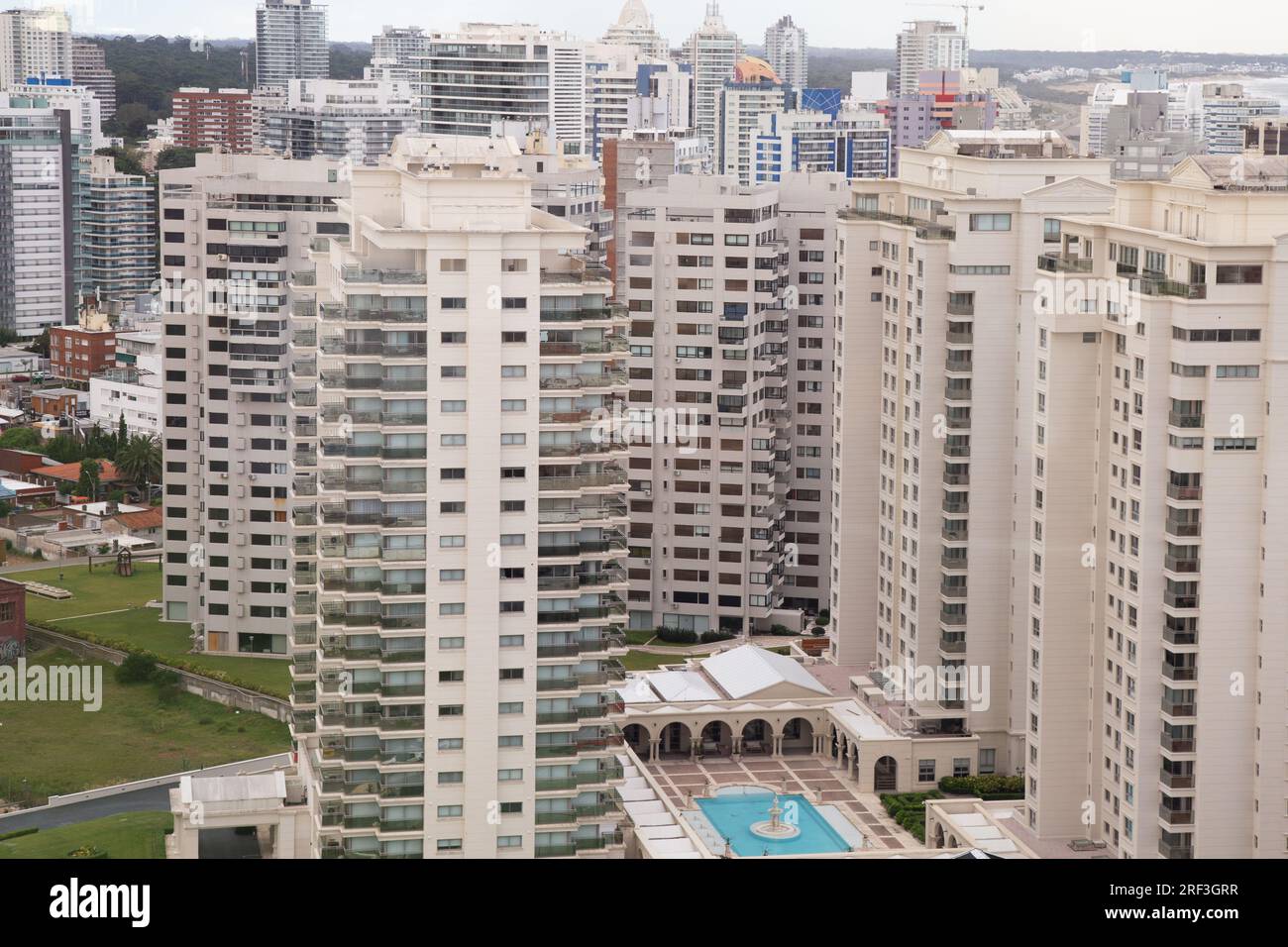 Ansicht der Gebäude in Punta del Este. Uruguay Stockfoto