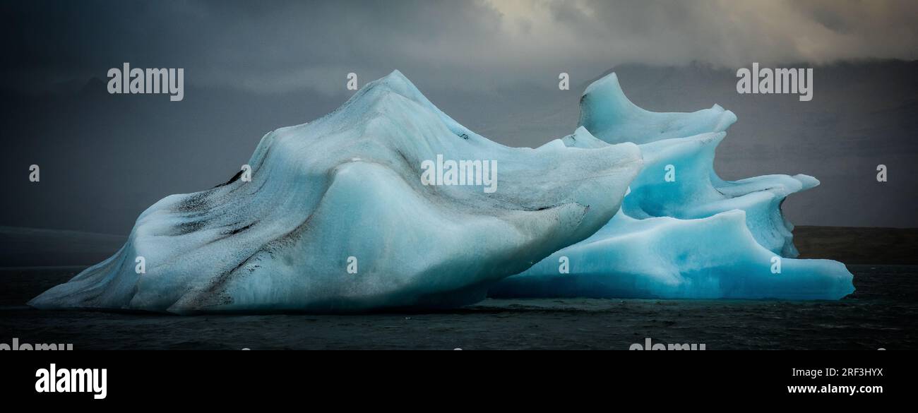 Eisberge bei Jokulsarlon in Island Stockfoto