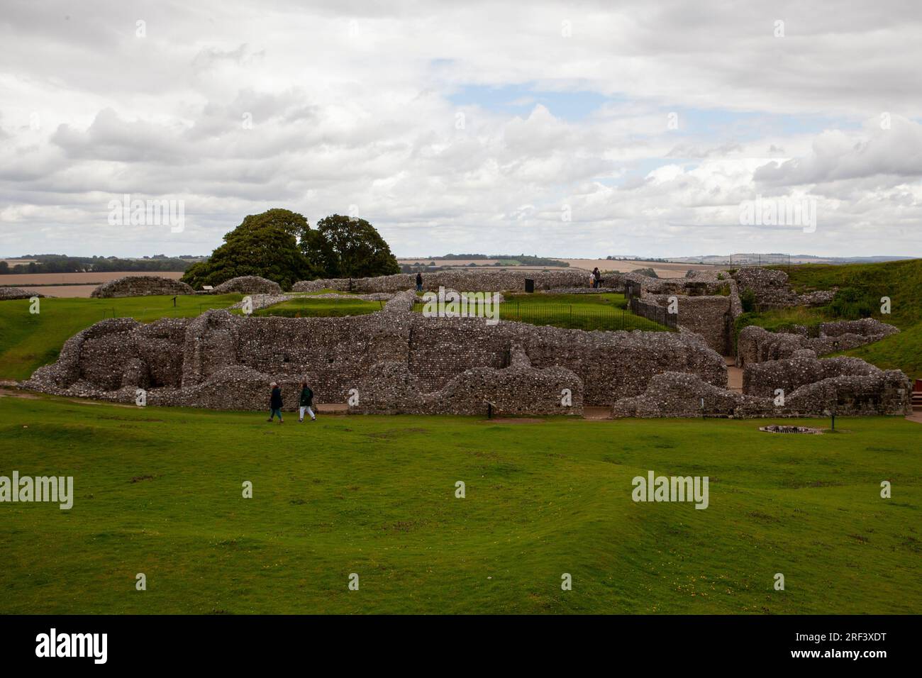 Old Sarum, der verlassene Ort der ersten Siedlung von Salisbury Stockfoto