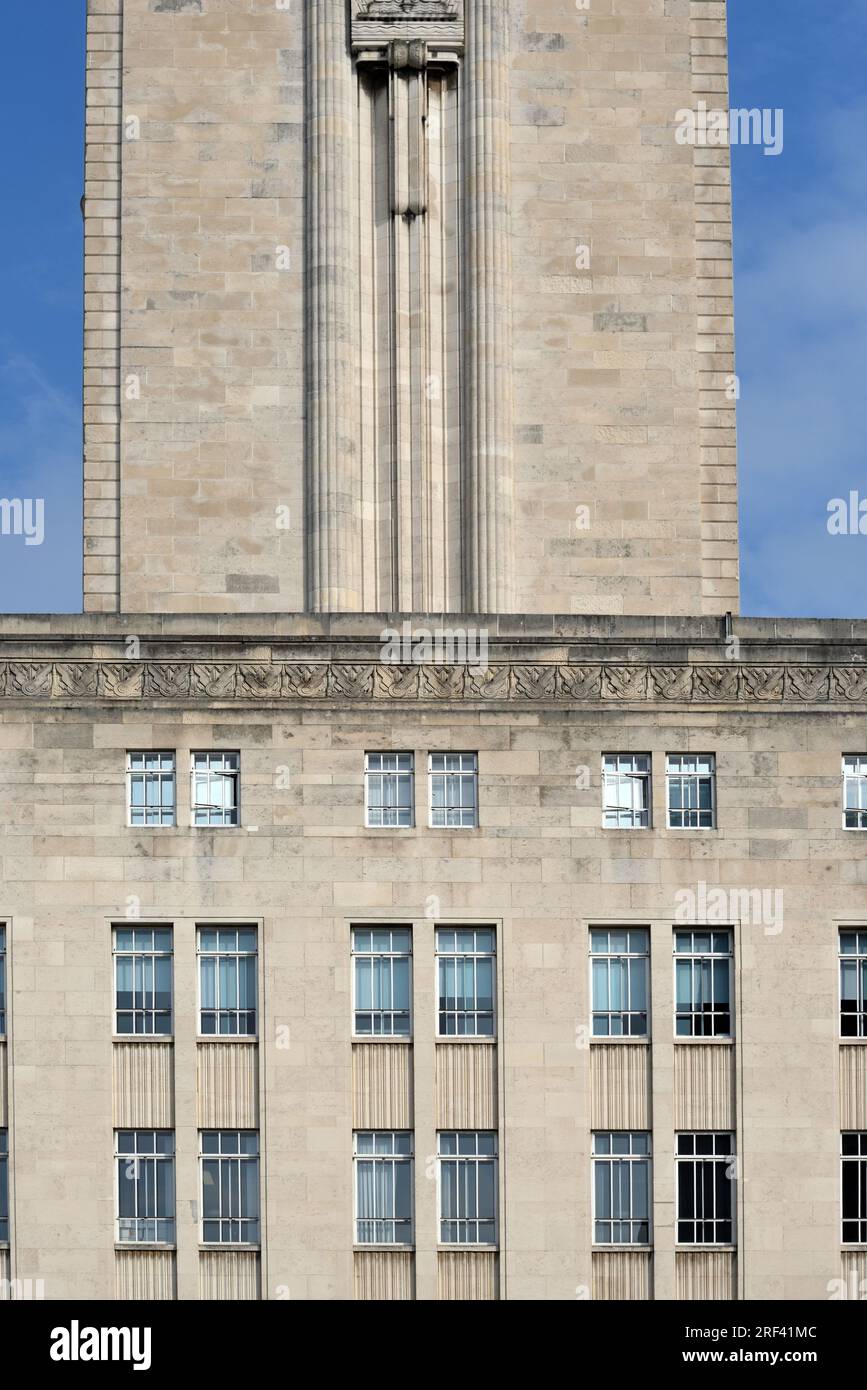 Art déco-Details zum Lüftungsschacht von George's Dock Building (1931-1934), entworfen von Herbert Rowse, am Pier Head & Ufer von Liverpool Stockfoto