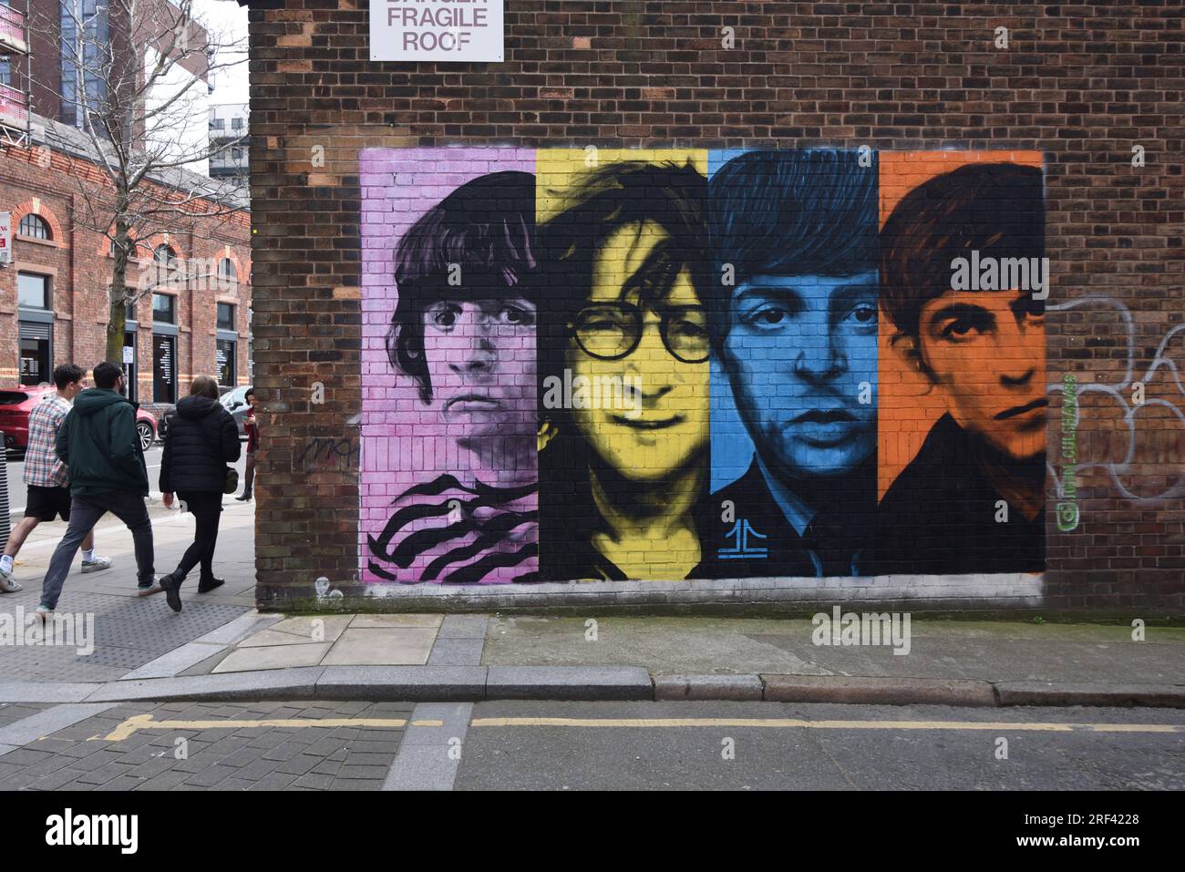 Porträt oder Porträts von The Fab Four of the Beatles Pop Group Wall Painting oder Mural Liverpool Stockfoto
