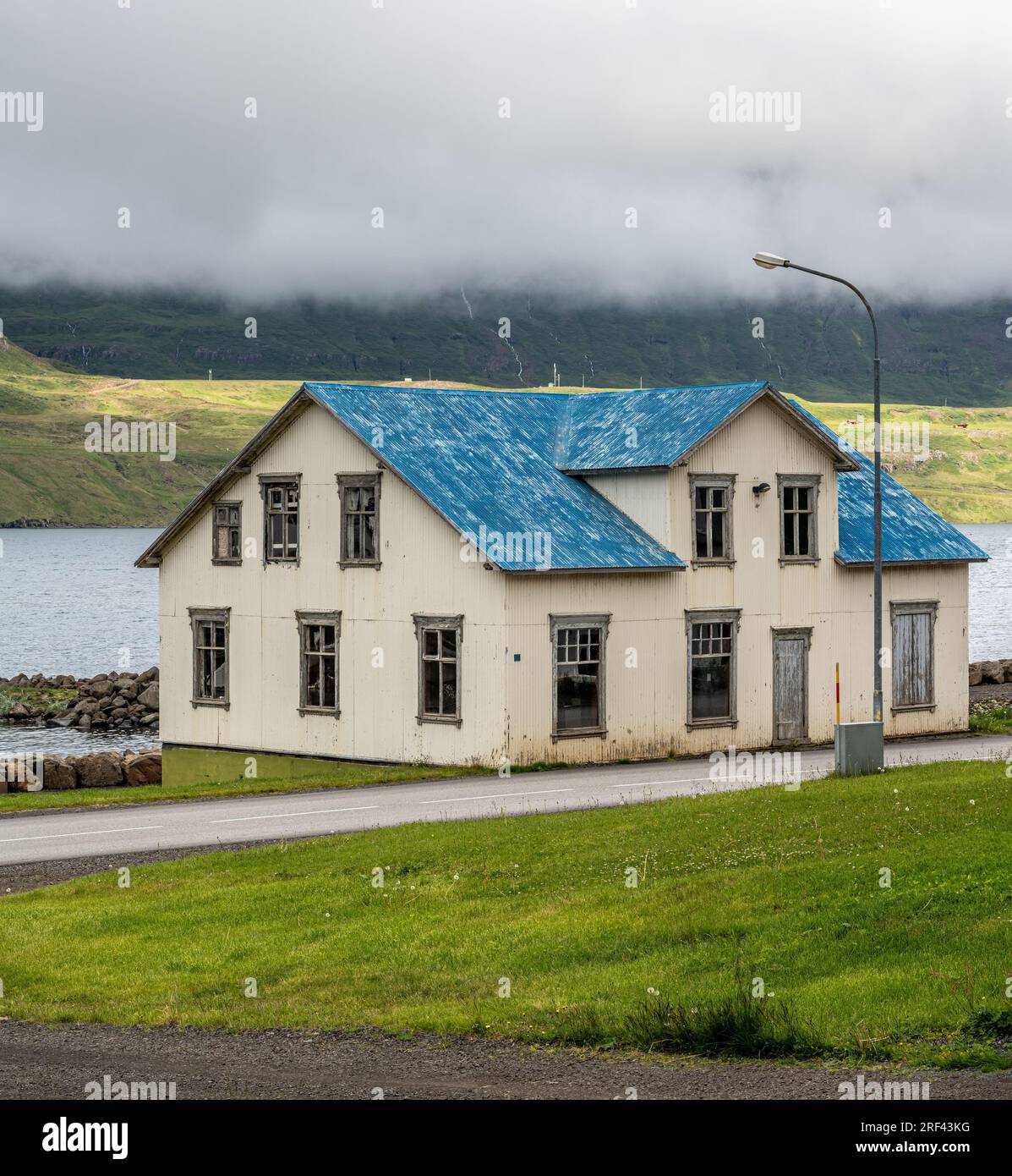 Traditionelle Gebäude in der Stadt Seyðisfjörður Stockfoto