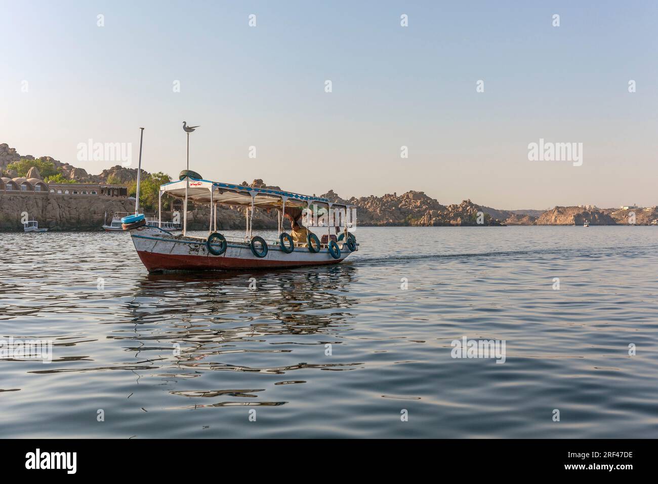 Boot auf dem Nil, Ankunft in Philae, Agilkia Island, Assuan Stockfoto