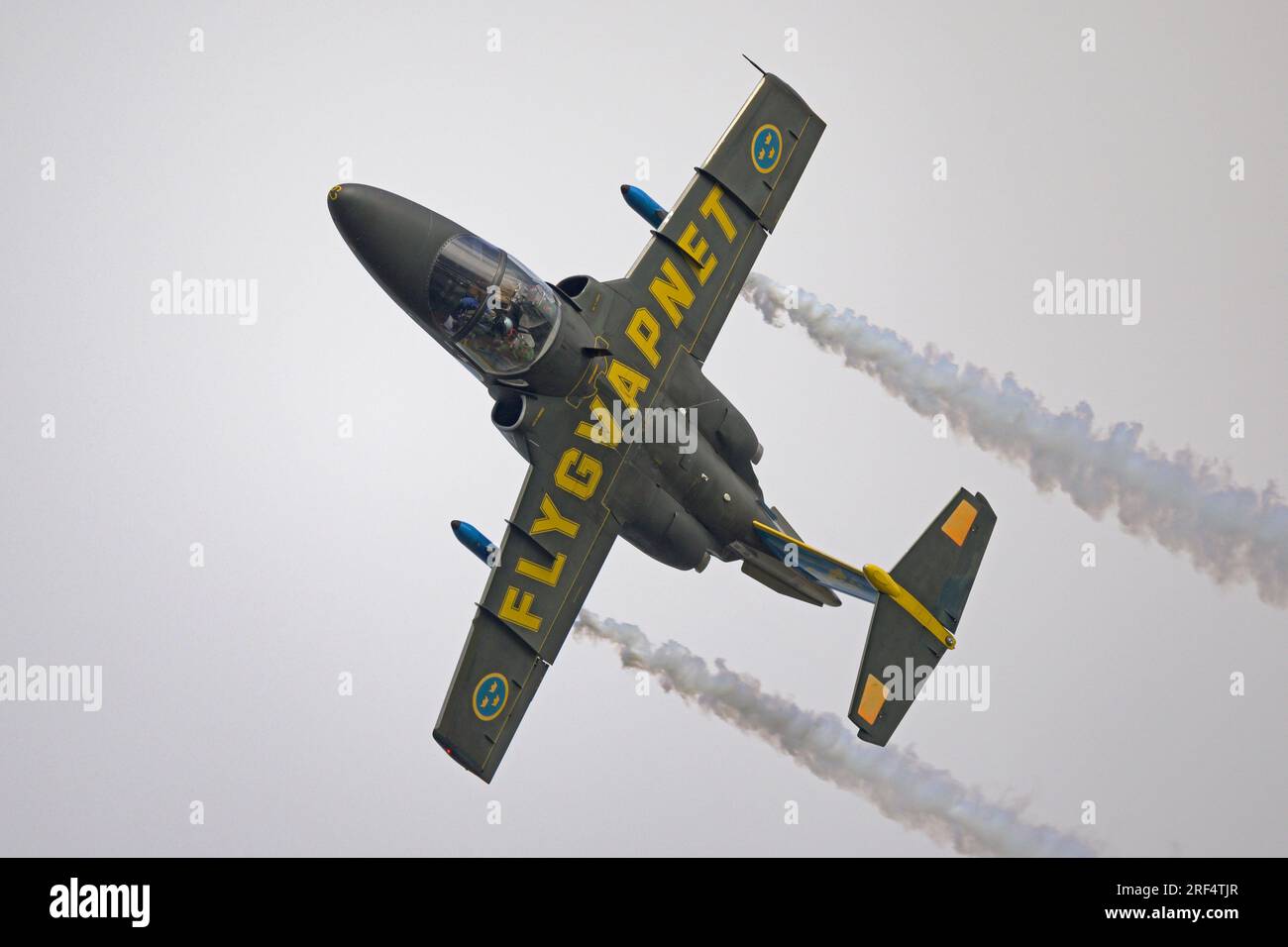 Swedish Air Force SK.60 (Saab 105) epische Flugschau auf der Royal International Air Tattoo 2023 Stockfoto