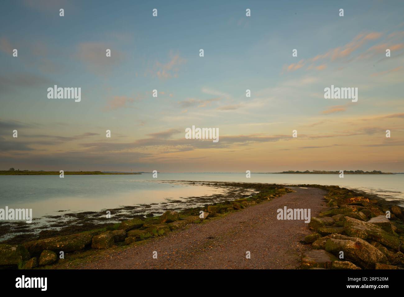 OSEA Island Causeway bei High Tide Stockfoto