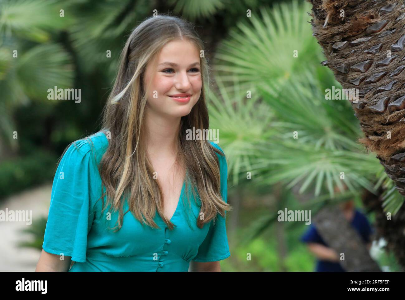 Bunyola, Spanien. 31. Juli 2023. Leonor, Prinzessin von Spanien, besucht das Dorf Bunyola während ihrer Sommerferien. Kredit: Clara Margais/dpa/Alamy Live News Stockfoto