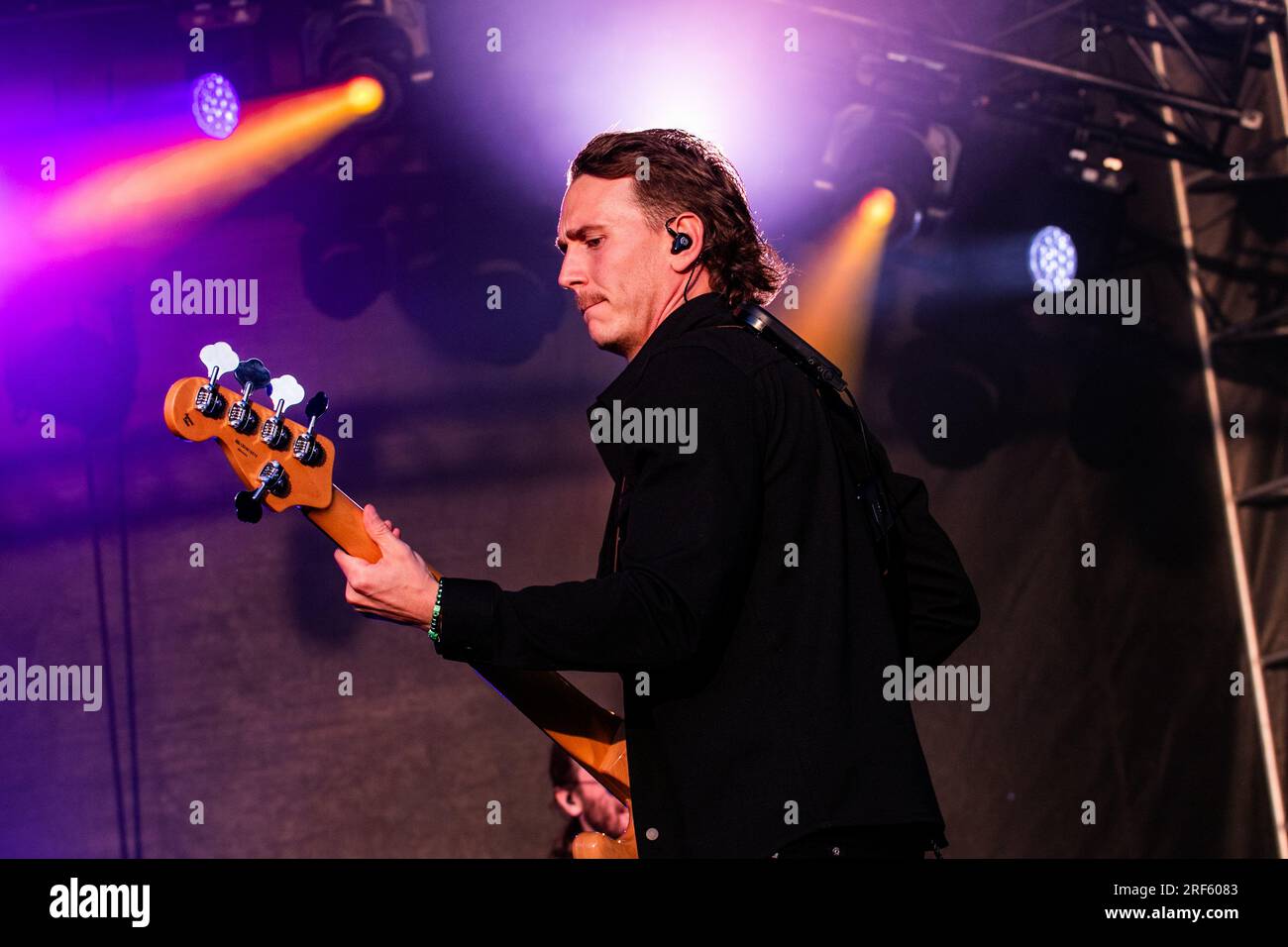 Edmonton, Kanada. 25. Juli 2023. Bobby Martin von der James Barker Band tritt an Tag 9 der K-Days in Edmonton, dem 10-Tage-Lauf, auf die Bühne der Northlights. (Foto: Ron Palmer/SOPA Images/Sipa USA) Guthaben: SIPA USA/Alamy Live News Stockfoto