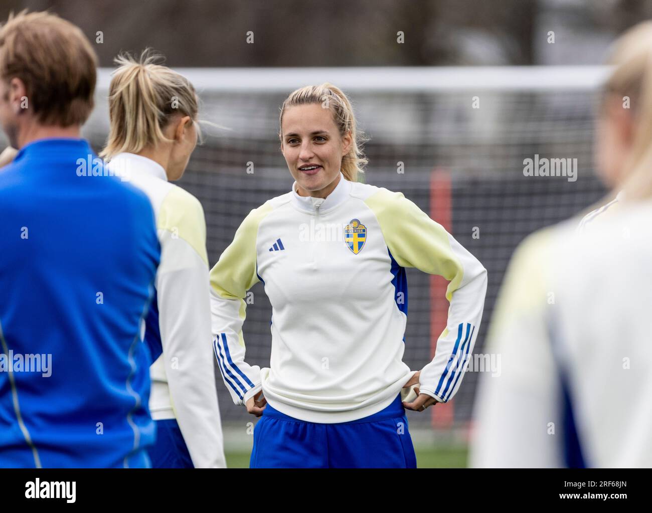 HAMILTON 20230801 Nathalie Björn beim dienstags stattfindenden Training mit der schwedischen Nationalmannschaft im Porritt Stadium während der Weltmeisterschaft in Hamilton, Neuseeland Stockfoto