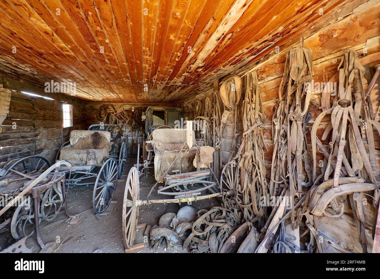 Sunshine Basin Blacksmith Shop, Innenaufnahme Old Trail Town, Cody, Wyoming, Vereinigte Staaten von Amerika Stockfoto