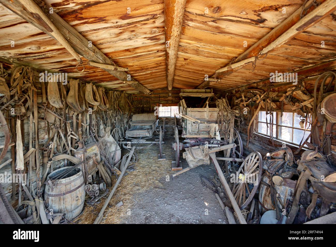 Sunshine Basin Blacksmith Shop, Innenaufnahme Old Trail Town, Cody, Wyoming, Vereinigte Staaten von Amerika Stockfoto