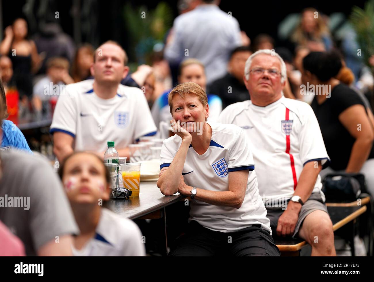 Englische Fans sehen eine Vorführung des FIFA Women's World Cup 2023