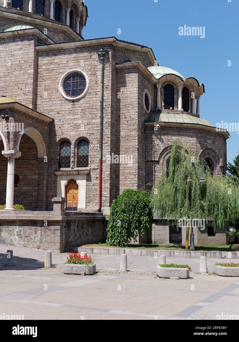 Sveta Nedelya Kathedrale Kirche (Ostorthodoxe) in Sofia, Bulgarien. August 2023. Stockfoto