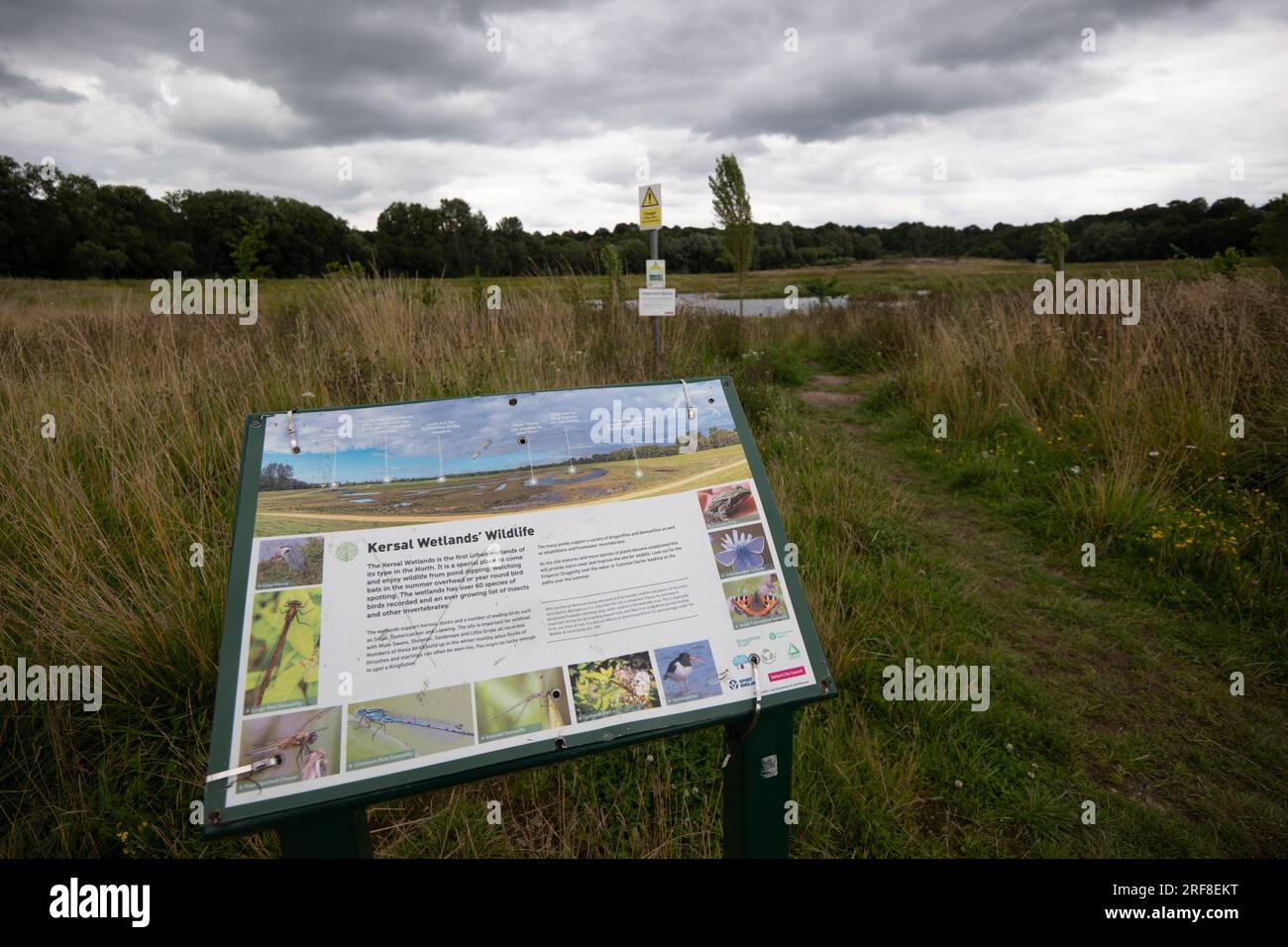 Hinweisschild Kersal Feuchtgebiete, eine Überschwemmungsebene am Fluss Irwell. Salford, Bezirk von Greater Manchester. Stockfoto