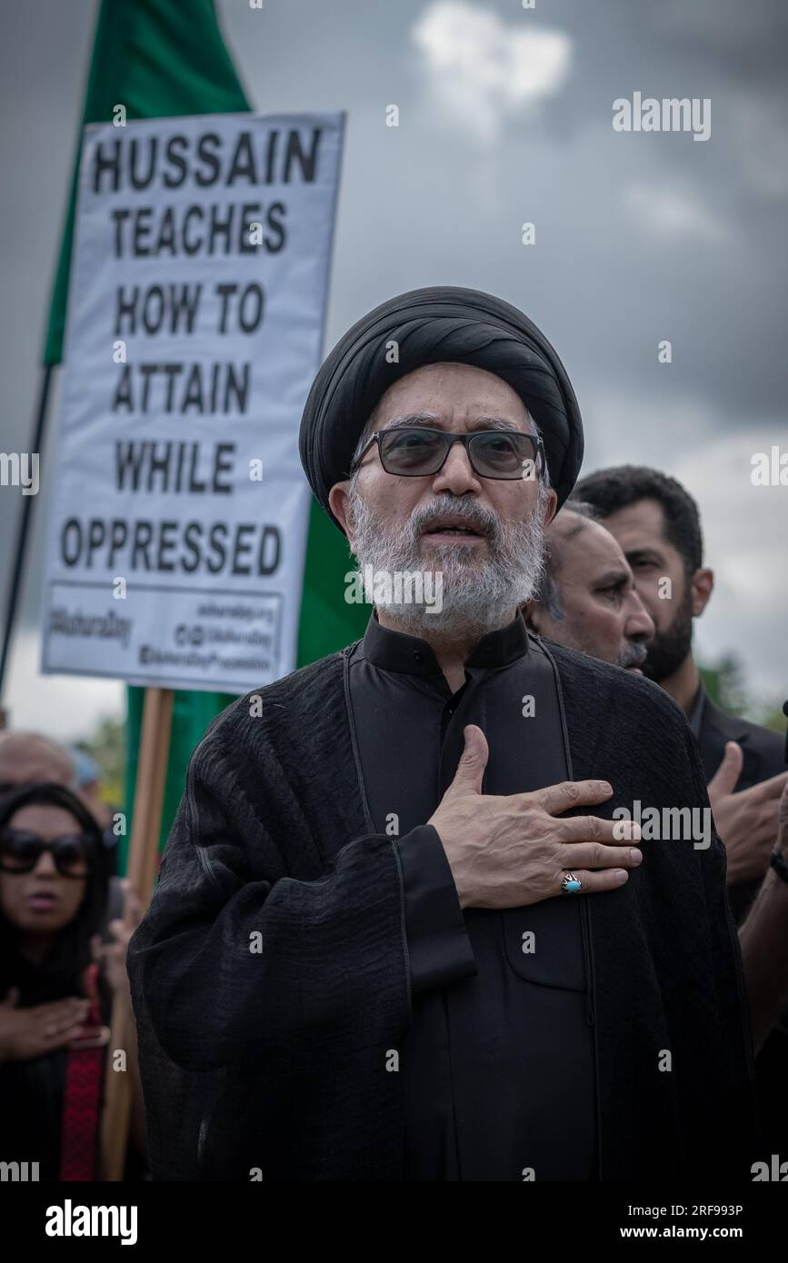 Hunderte schiitischer Moslems versammeln sich am Marble Arch, bevor sie sich zur jährlichen Ashura Day-Prozession 34. aufmachen. London, Großbritannien. Stockfoto