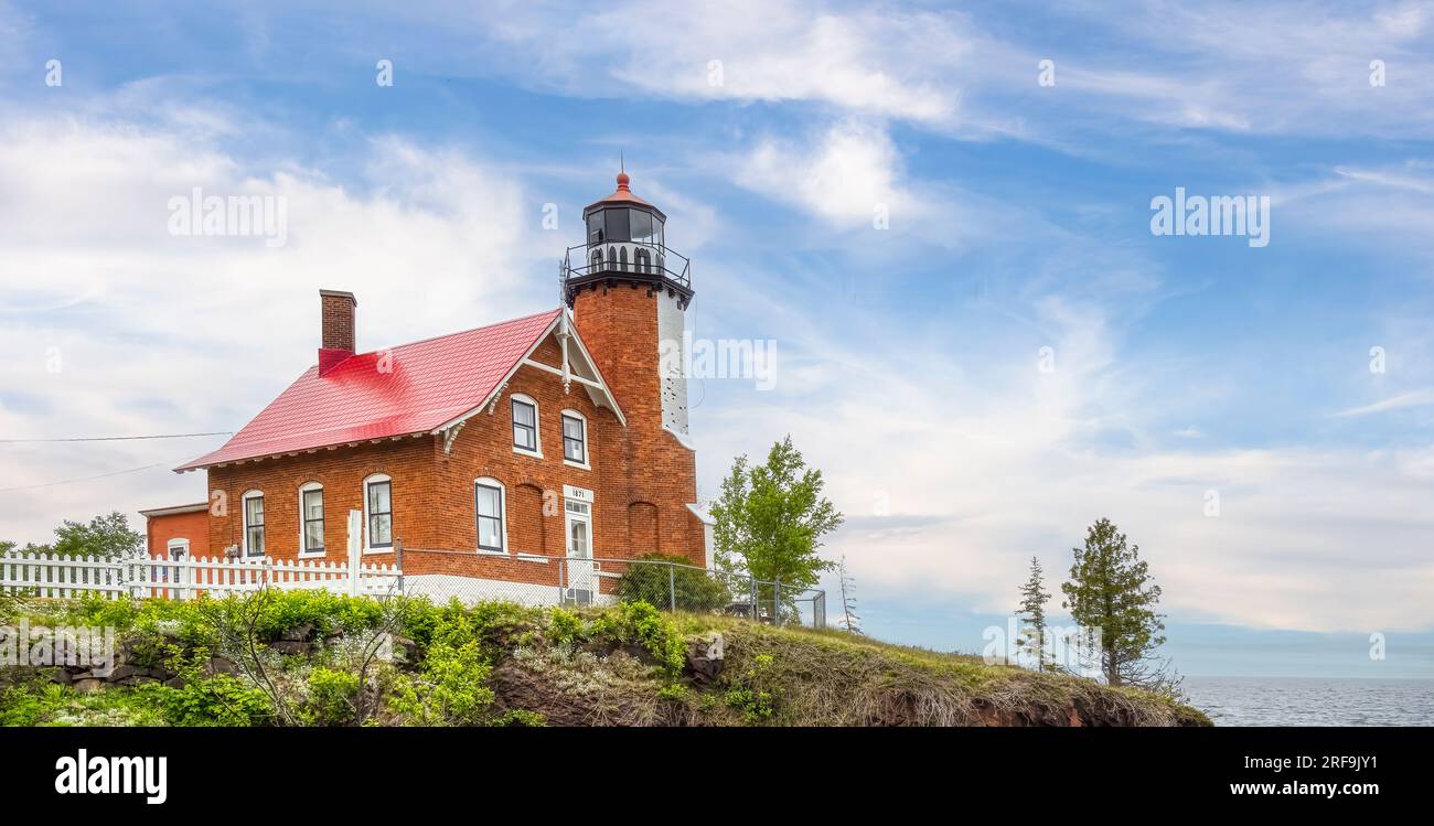 Das Eagle Harbor Lighthouse Maritime Museum wurde 1871 am Lake Superior in Eagle Harbor auf der Keweenaw Peninsula in Eagle Harbor, Michigan, USA, erbaut Stockfoto