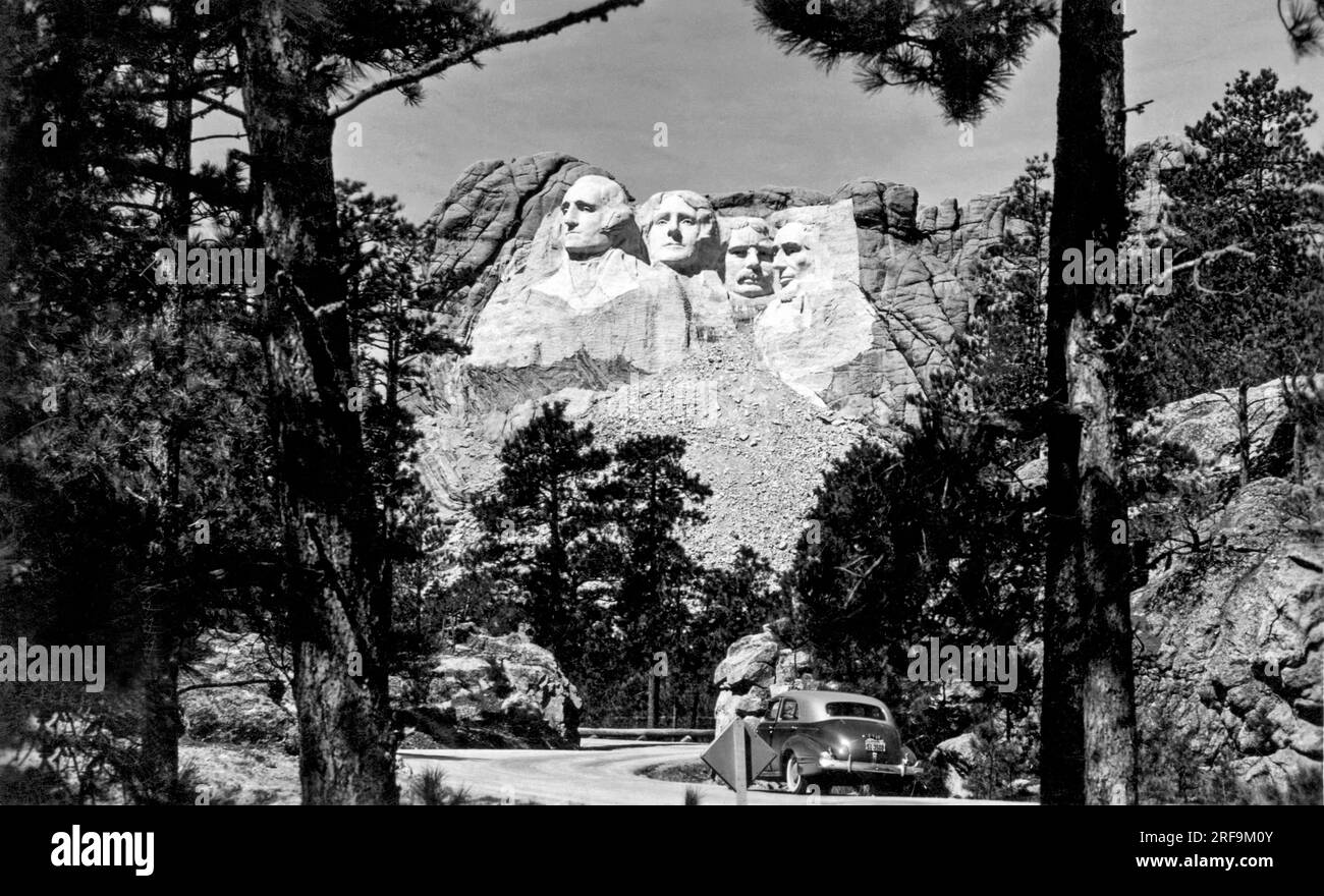 Mount Rushmore, South Dakota: ca. 1941. Die fertige Skulptur Mount Rushmore von Guzon Borglum. Stockfoto