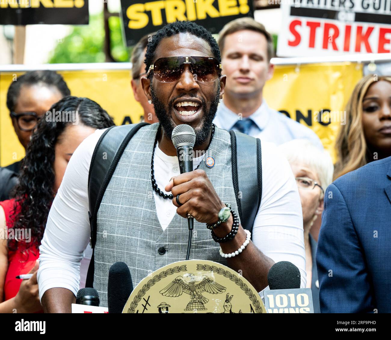 New York, Usa. 01. Aug. 2023. Jumaane Williams, New York City Public Advocate, spricht bei einer Kundgebung zur Unterstützung des Streiks der Actors Union (sag-AFTRA) im City Hall Park in New York City. Kredit: SOPA Images Limited/Alamy Live News Stockfoto