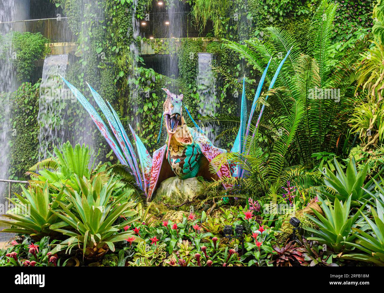 Avatar The Experience in Gardens by the Bay im Cloud Forest Greenhouse, Singapur Stockfoto