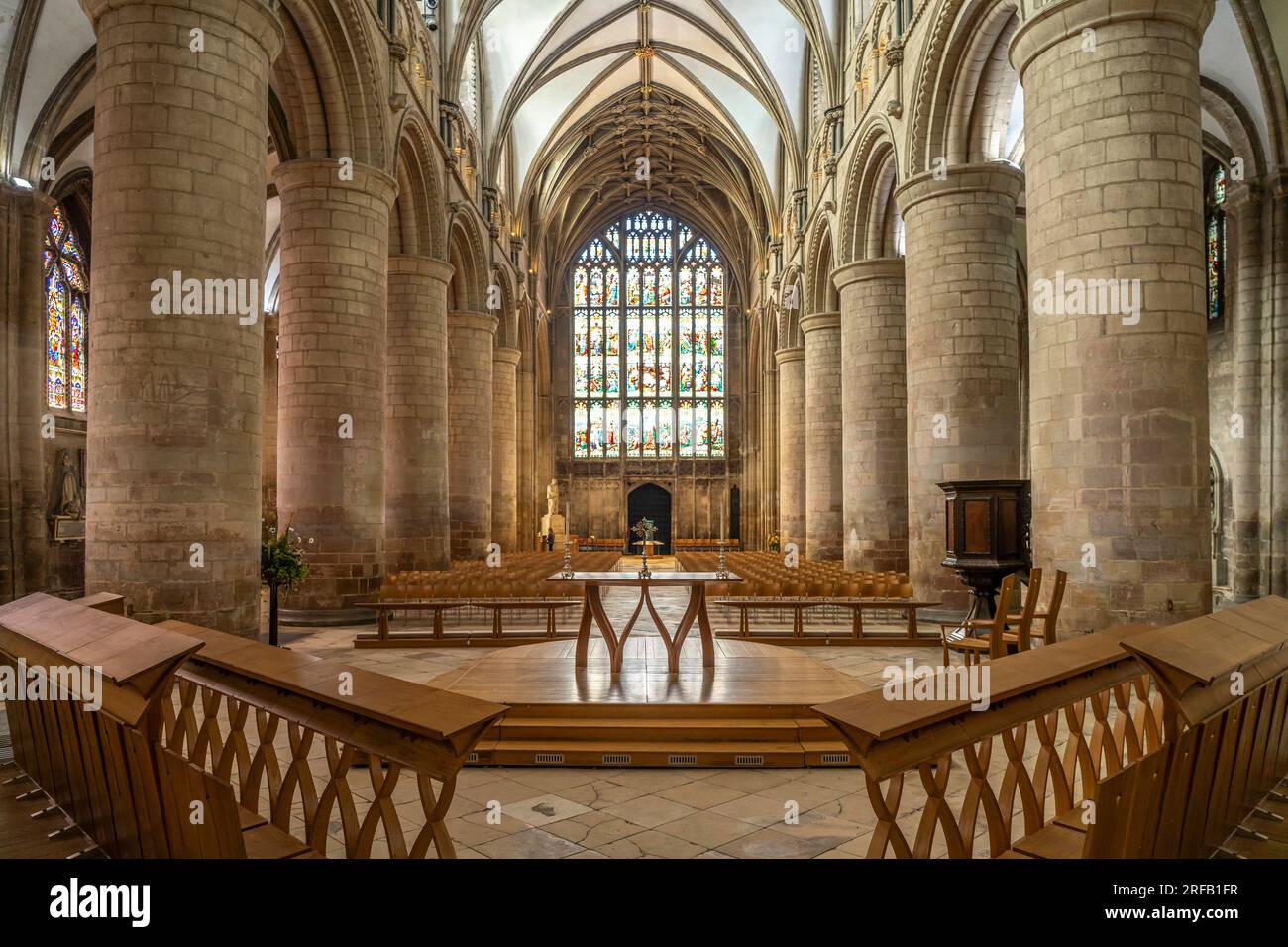 Innenraum der Kathedrale von Gloucester, England, Großbritannien, Europa | Gloucester Cathedral Interior, Gloucester, England, Vereinigtes Königreich der Gr Stockfoto
