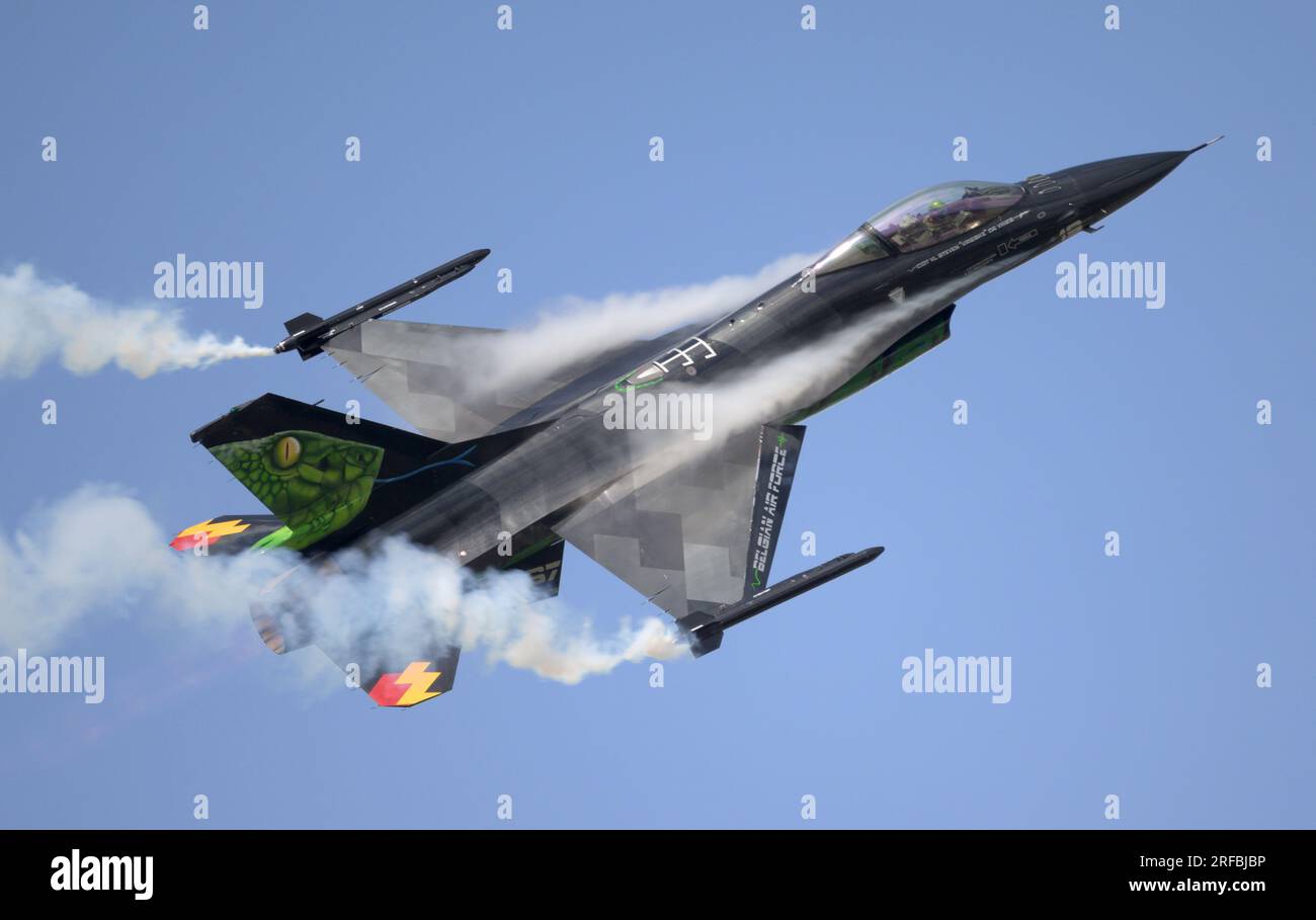 Belgische Air Force F-16 Solo Display „Dream Viper“ auf der Royal International Air Tattoo 2023 Stockfoto