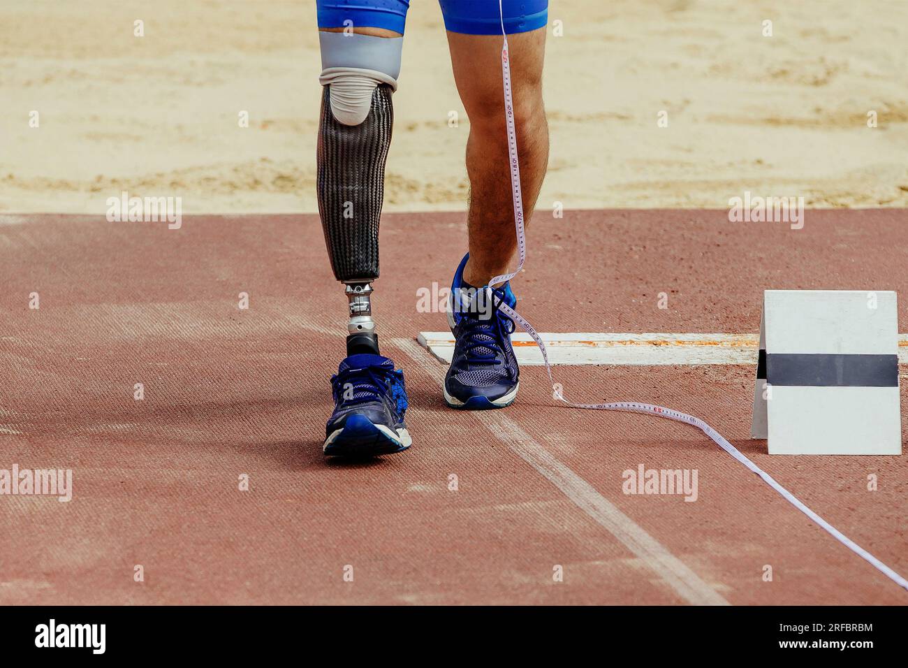 Invaliditätsmassnahmen von Athleten sind bei sportlichen Wettkämpfen, Sport-Sommerspielen weit voraus Stockfoto