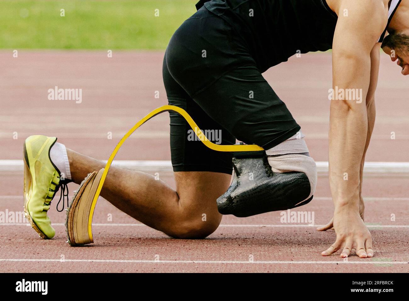 Startposition des Behindertensportlers beim Laufsprintrennen, Sport-Sommerspiele Stockfoto