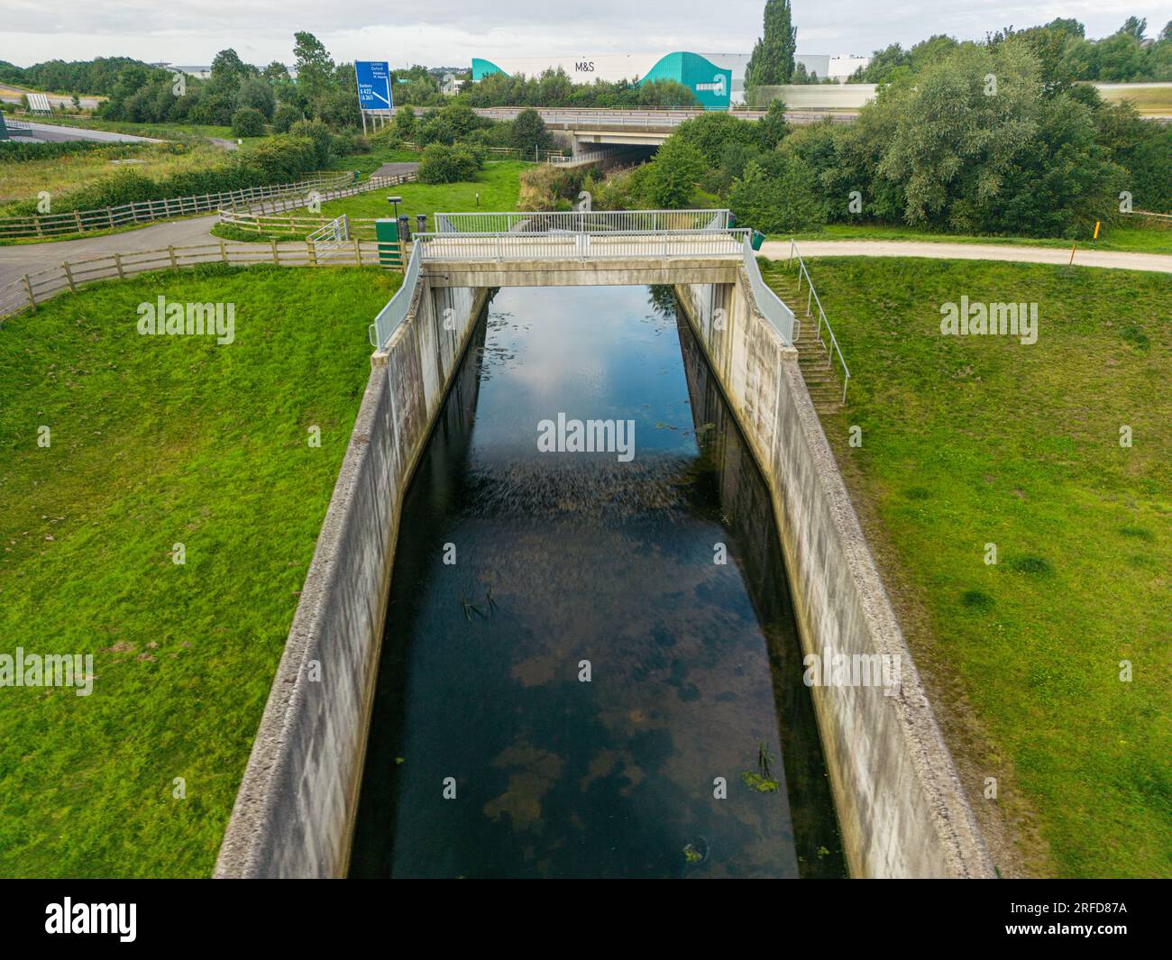 Banbury-Flood-Kontrolle Stockfoto