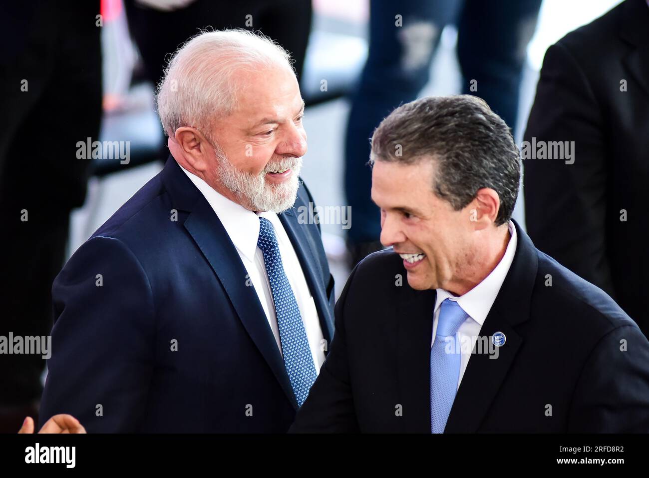 Brasília, DF - 02.08.2023: LULA PROGRAMA POVOS da PESCA ARTESANAL - Photo, Präsident Lula da Silva und Minister für Fischerei und Aquakultur, André de Paula während der Zeremonie. Am Mittwoch (2.) feiert Präsident Lula da Silva im Planalto-Palast zum Start des Programms für das Volk der handwerklichen Fischerei. (Foto: Ton Molina/Fotoarena) Stockfoto