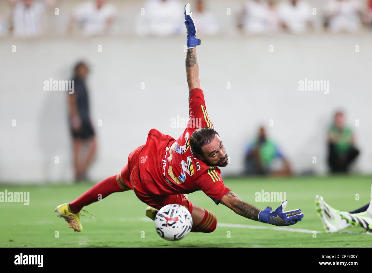 Orlando, Florida, USA. 2. Aug. 2023. Juventus Torwart CARLO PINSOGLIO (23) verpasst einen Block während der zweiten Hälfte der Florida Cup Series Soccer Champions Tour Juventus vs Real Madrid Fußballspiel im Camping World Stadium in Orlando, FL am 2. August 2023. (Kreditbild: © Cory Knowlton/ZUMA Press Wire) NUR REDAKTIONELLE VERWENDUNG! Nicht für den kommerziellen GEBRAUCH! Stockfoto