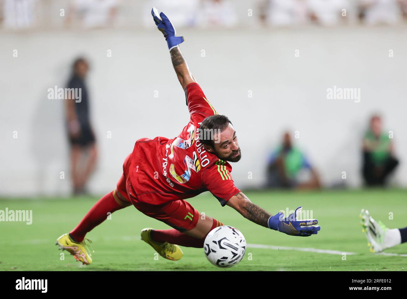 Orlando, Florida, USA. 2. Aug. 2023. Juventus Torwart CARLO PINSOGLIO (23) verpasst einen Block während der zweiten Hälfte der Florida Cup Series Soccer Champions Tour Juventus vs Real Madrid Fußballspiel im Camping World Stadium in Orlando, FL am 2. August 2023. (Kreditbild: © Cory Knowlton/ZUMA Press Wire) NUR REDAKTIONELLE VERWENDUNG! Nicht für den kommerziellen GEBRAUCH! Stockfoto