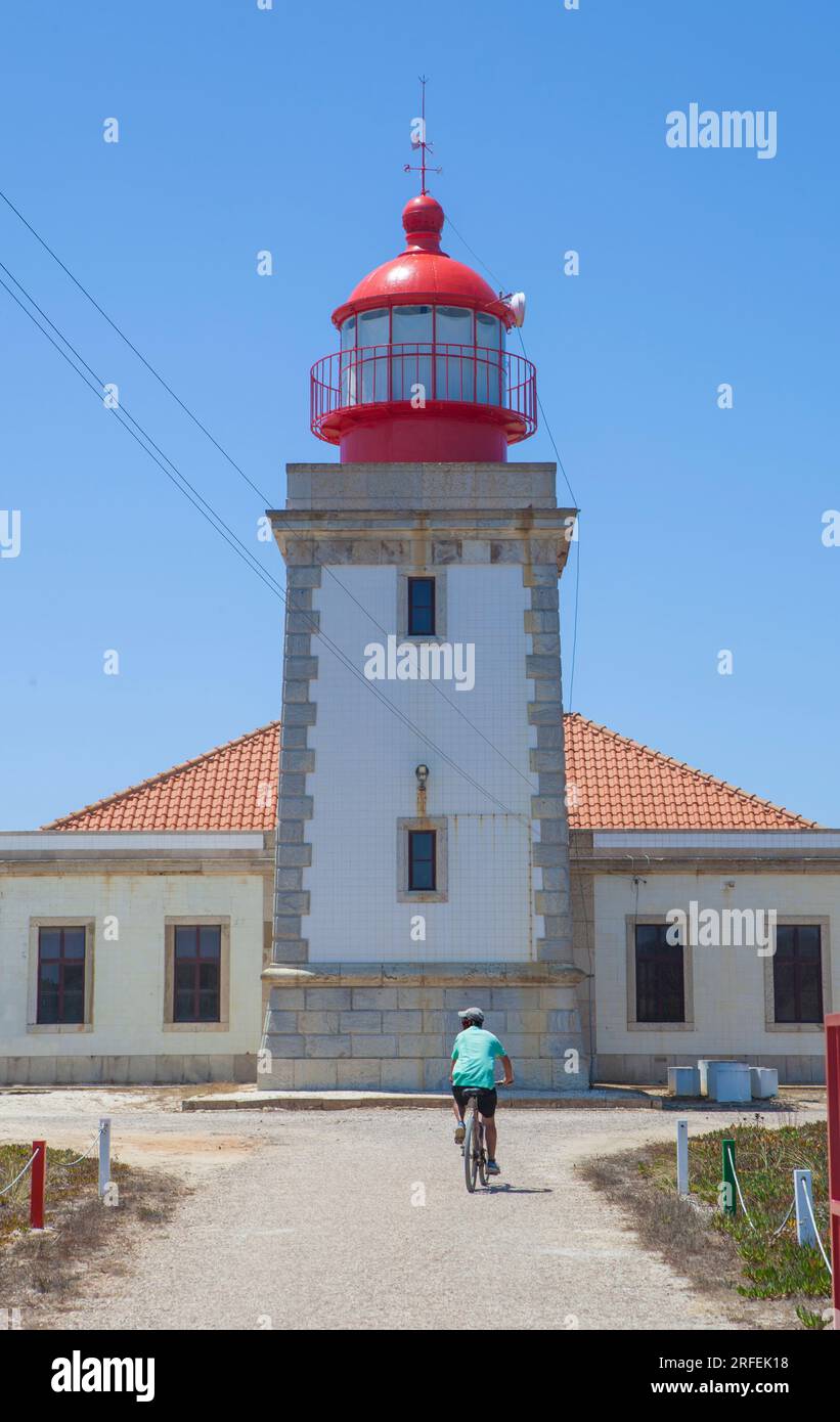 Der Leuchtturm Cabo Sardao befindet sich am westlichsten Punkt der Region Alentejo in Portugal Stockfoto