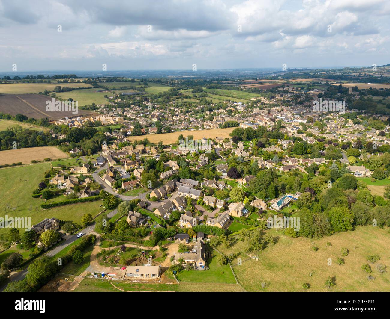 Blick aus der Vogelperspektive auf die Marktstadt Cotswold in Chipping Campden, Gloucestershire, England Stockfoto