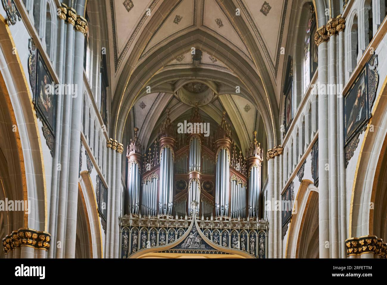 Schweiz, Kanton Freiburg, Freiburg, St.-Nicolas-Kathedrale, Aloys-Mooser-Orgel Stockfoto