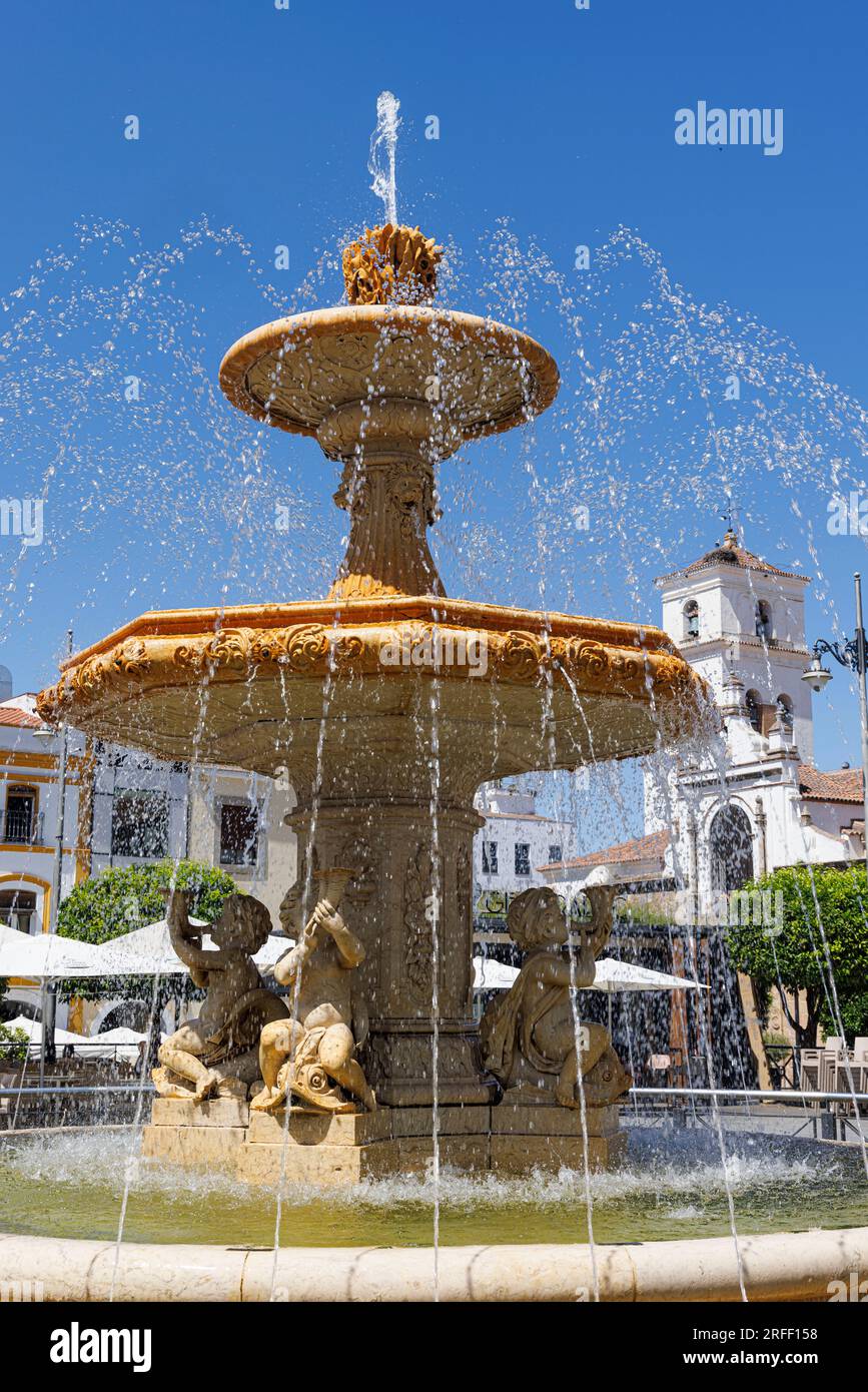 Spanien, Extremadura, Merida, Archäologisches Ensemble von Merida, das von der UNESCO zum Weltkulturerbe erklärt wurde, Plaza Espana, Brunnen Stockfoto