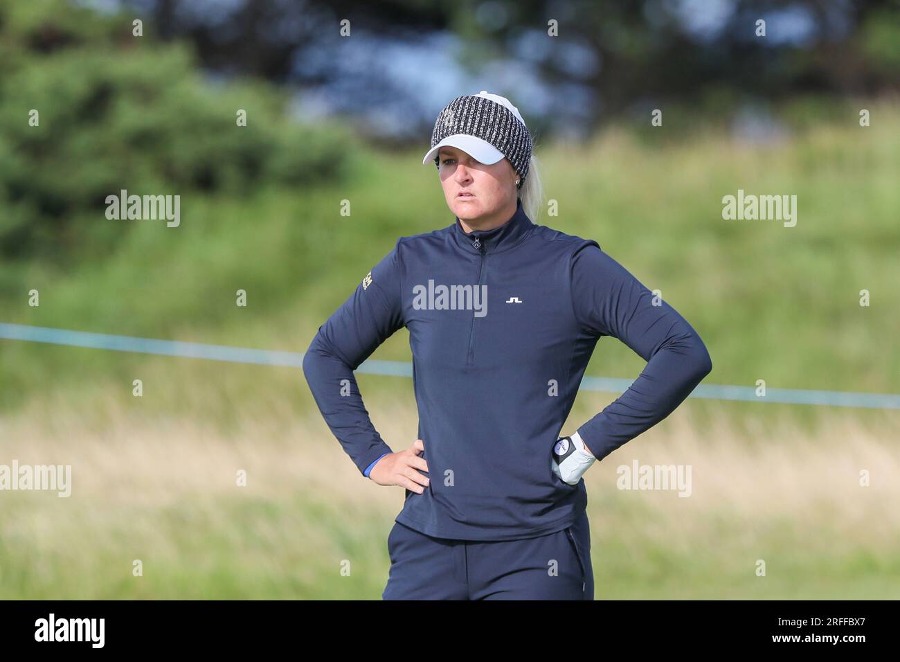 Irvine, Großbritannien. 03. Aug. 2023. An einem Tag 1 des Women's Scottish Open Golfturniers begann ein internationales Feld mit 145 Teilnehmern auf dem Dundonald Links Golf Course in der Nähe von Irvine, Ayrshire Scotland, Großbritannien. Der Wettkampf, über 4 Tage, ist für eine Geldbörse von $2.000.000 und der Schnitt nach der zweiten Runde ist für die Top 65 und Unentschieden. Anna Nordqvist auf der 5. Fairway. Kredit: Findlay/Alamy Live News Stockfoto