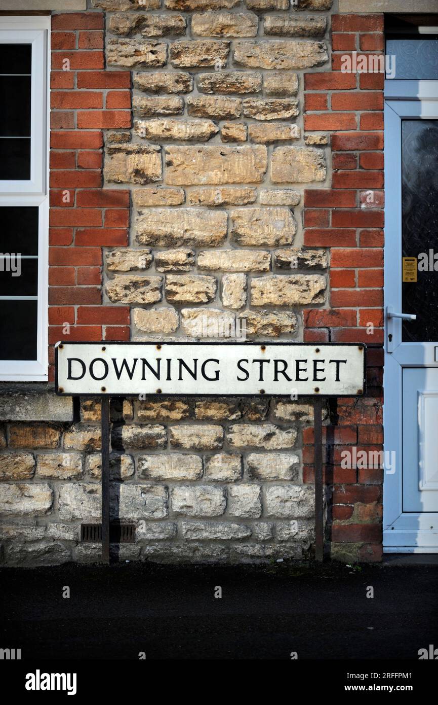 Downing Street-Schild in Chippenham, Wiltshire, Großbritannien Stockfoto