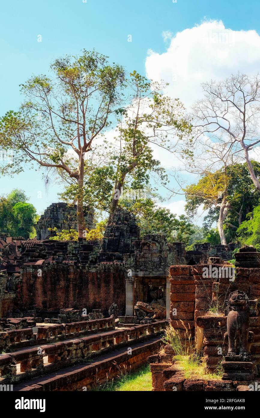 Rätselhafte Überreste: Berühmte antike Ruinen, eingebettet in den kambodschanischen Wäldern, Denkmäler der Khmer-Architektur und das reiche Erbe der östlichen Zivilisation Stockfoto