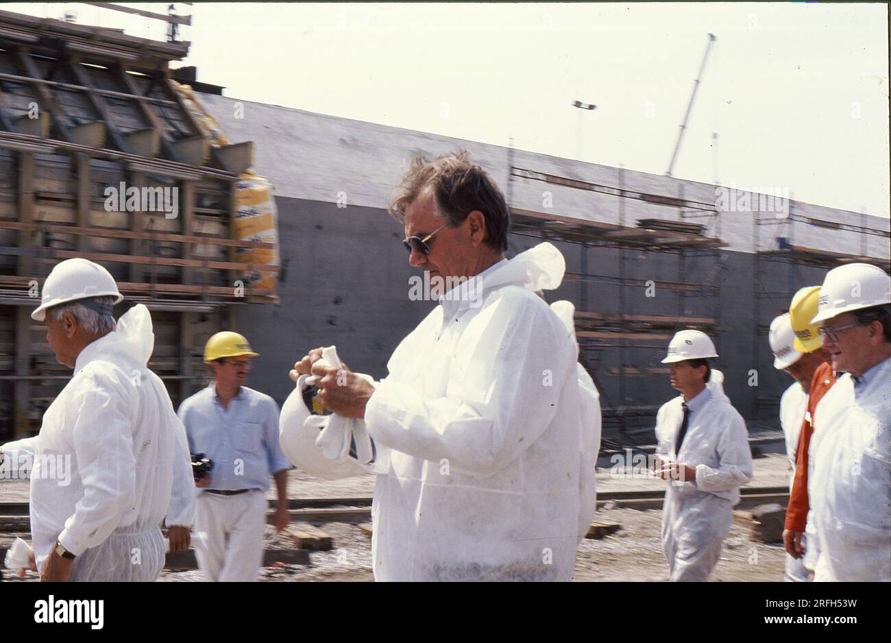 Korsor/Nyborg / Denmark,070-07-1992  H.M. die Königin Margrete II. Und Prinz Henerik (jetzt verstorbener Prinz Henrik) besuchen storebaelt-Projekt, große Linkbrigde und Tunel und verwalten ihre Show-Projekte, um die Insel Fune und die Insel Sjealand zu verbinden, um Dänemark zu verbinden. .Foto von Francis Joseph Dean/Deanpictures. Stockfoto