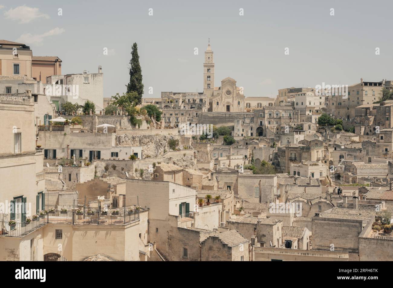 Matera, Basilicata (Italien). Juli 2022. Panorama der Sassi von Matera, Kulturhauptstadt Europas 2019 Stockfoto